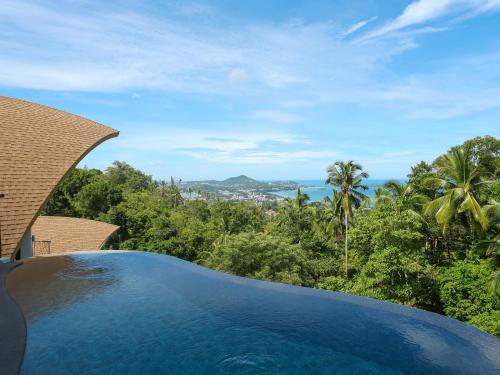 Maret Villa | Villa Lola 2br Saltwater Infinity Pool & Sea View