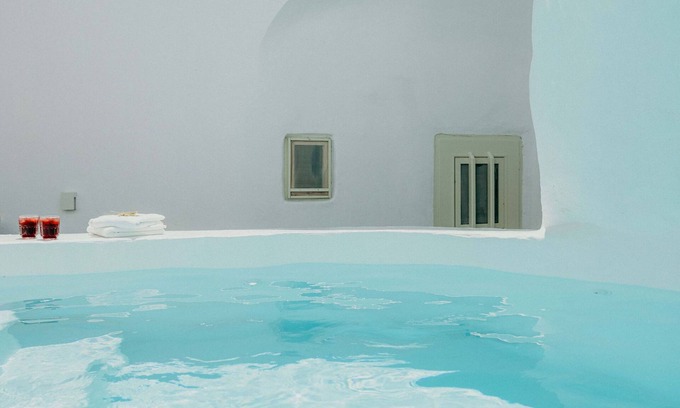 Megalochori Villa | "Villa Patitiri" cave house with private pool in Megalochori village, Santorini