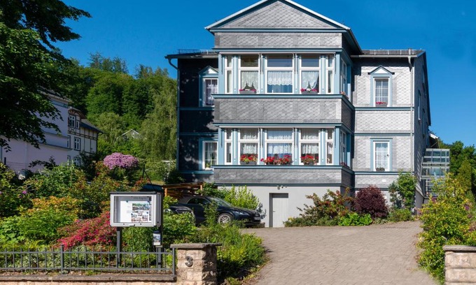 Friedrichroda Apartment | Villa Regina Waldblick
