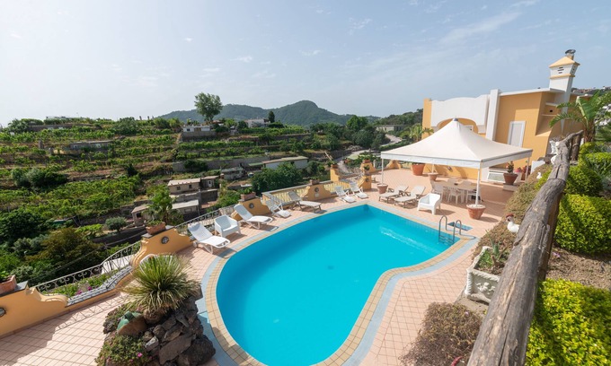 Ischia Porto Apartment | Villa Rosalia