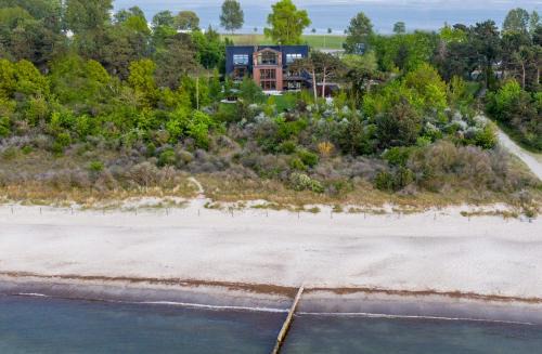 Hohe Dune Apartment | Villa Schmidt Apartments - Strandhaus direkt am Meer mit Sauna, Sport und Dünengarten I