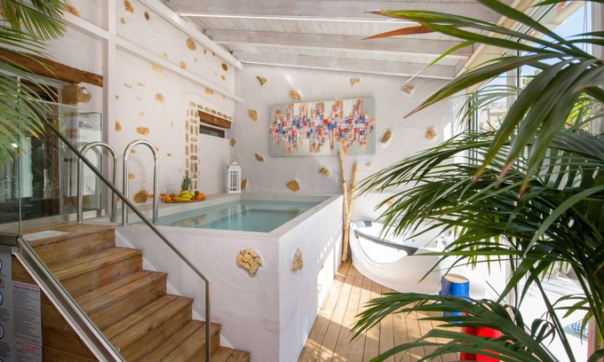 Old Town Villa | Villa Splantzia-heated Pool-garden-2 min Chania Port