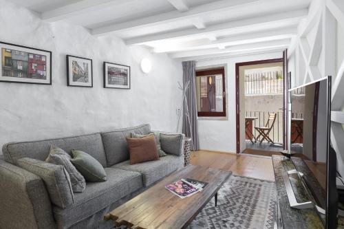 Centro / Baixa Apartment | VIVA Caldeireiros Porto Old Town