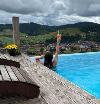 Polyanytsya Hotel | Vysche Neba