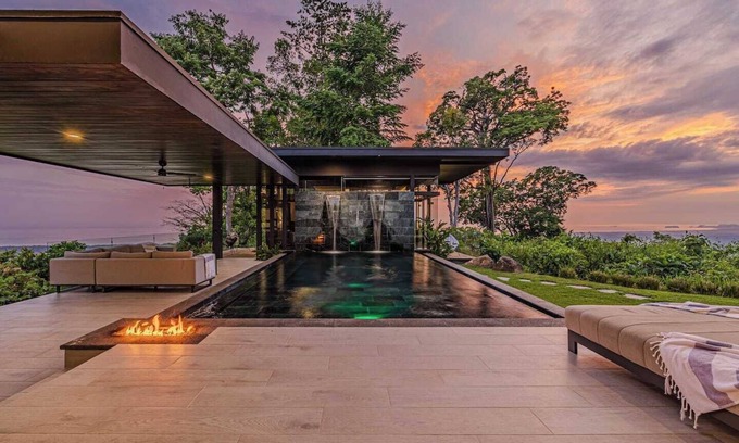 Portalon House | Waterfall pool-Private-Amazing ocean and sunset views-Wildlife