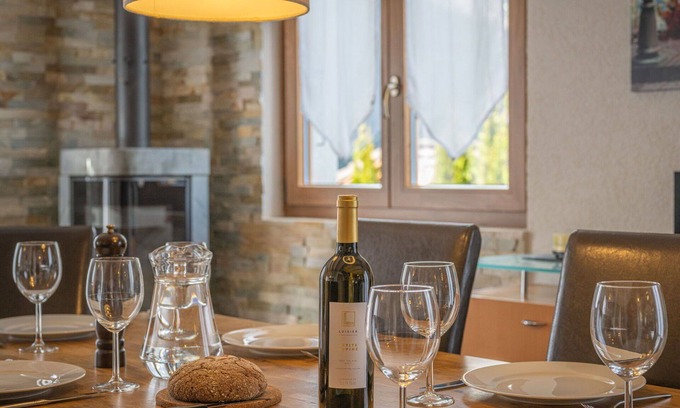 Chamoson House | Wonderful private villa for 6 guests with WIFI, TV, terrace and pets allowed