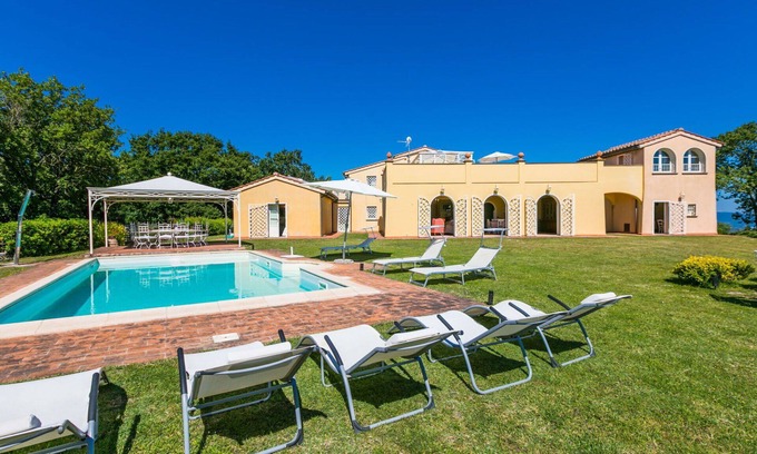 Cecina Valley Villa | Wonderful private villa with WIFI, private pool, A/C, TV, patio, pets allowed and panoramic view