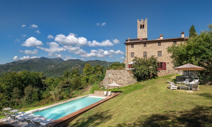 Villabuona Villa | Wonderful private villa with WIFI, private pool, TV, patio and panoramic view, close to Lucca