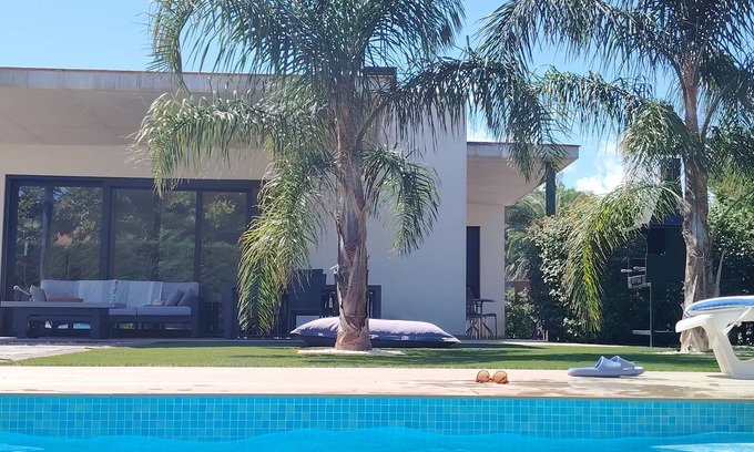 Mas Pinell Villa | Wonderfull Villa in Costa Brava, Private pool, Sand beach 300m, Emporda Golf 5km