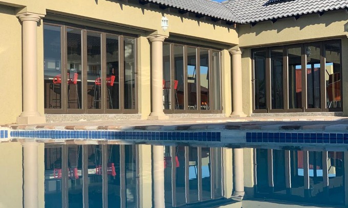 Kranspoort Vakansiedorp Hotel | Yami Nawe Lodge