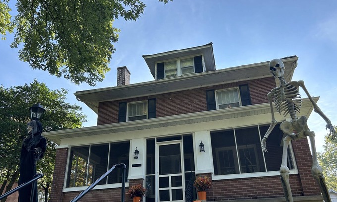 Cape Girardeau Apartment | Your Cape Abode- a downtown studio walkout