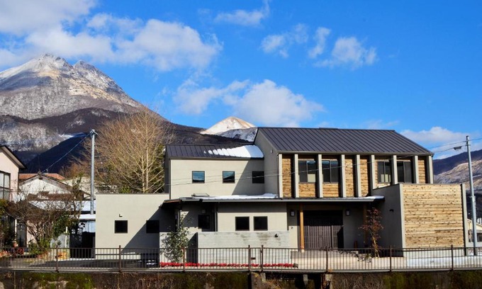 Yufuin Onsen Hotel | Yufuin Tsuru no Yu