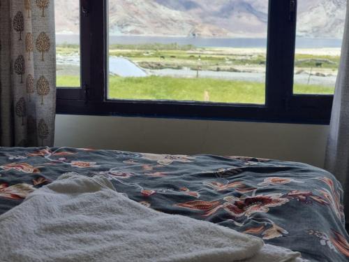 Hundur House | Zamthapa Guest house Merak by LexStays