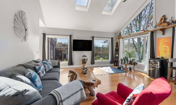 Uxbridge Apartment | Zen Inspired Retreat with Private Forest Trails