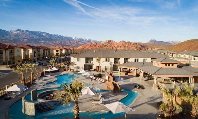 Hurricane House | Zion Village 339 3 Bed, 2 and a half Bath, Game Systems, Mister System, and Community Pool