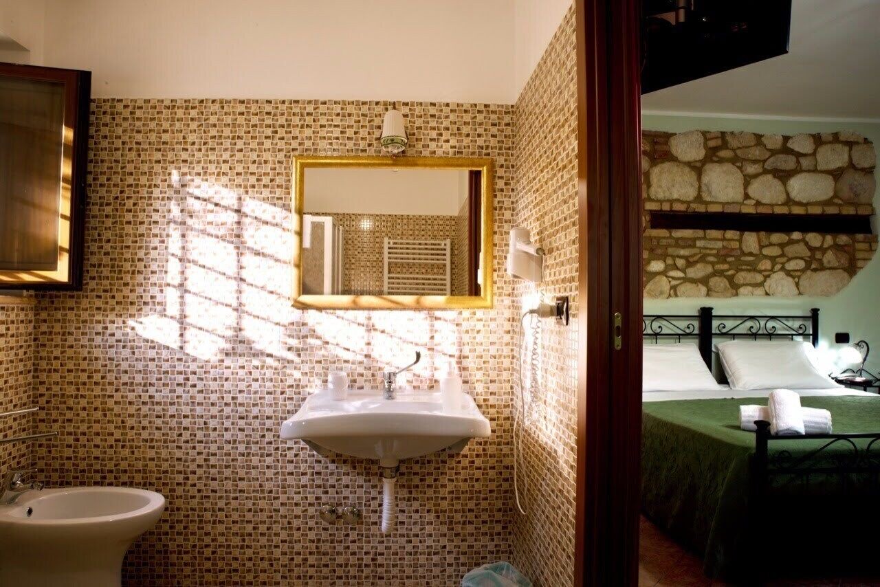 Photo of Bathroom in Manoppello