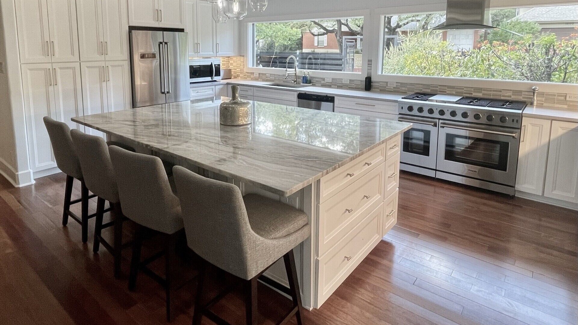 Photo of Kitchen in South River City