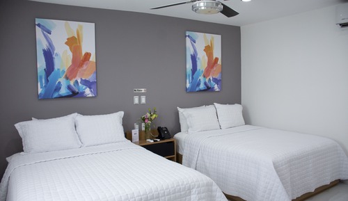 Comfort Room, 2 Queen Beds