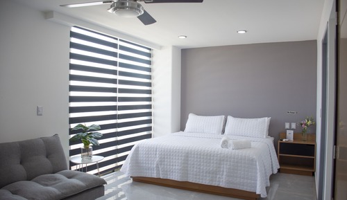 Comfort Room, 1 King Bed