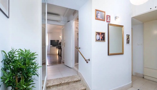 Apartment (Two Bedroom Apartment with City View)