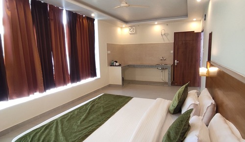 Deluxe Room, Balcony, Mountain View