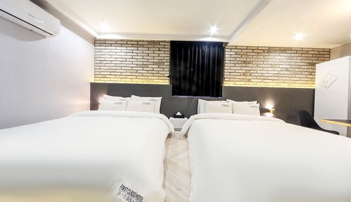 Premium Twin Room