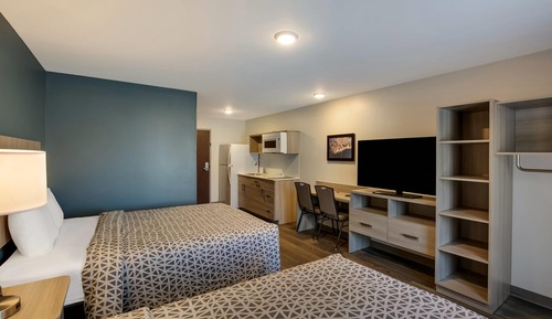 Queen Suite Two Queen Beds