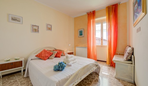 Family Apartment, 1 Bedroom, Mountainside (Gemma -Hilly area- relax with view)