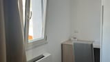 Classic Double Room, Ensuite, Mountain View (Camera 5 Finestra)