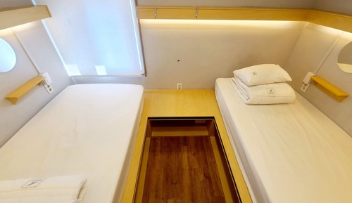 501 (Private Room)