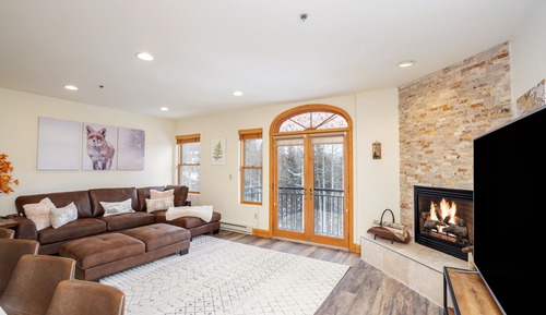 Condo, 2 Bedrooms