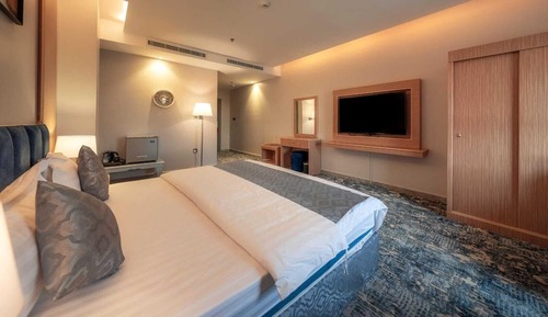 Senior Room