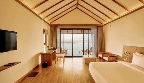 Luxury Lake View Villa