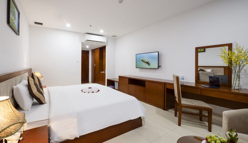 Deluxe Double or Twin Room