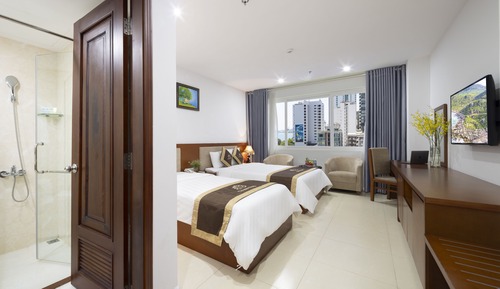 Senior Triple Room