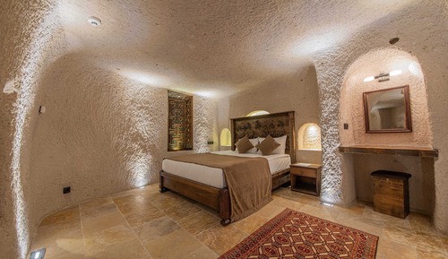 Deluxe Studio Suite, 1 Queen Bed