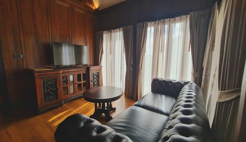Luxury Suite