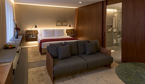 Deluxe Room, 1 King Bed