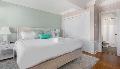 Signature Room, 1 King Bed, Ocean View
