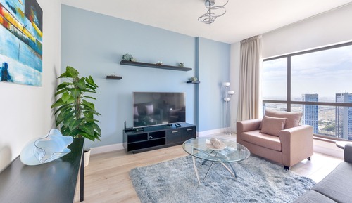 Deluxe 3BR Apartment plus maids room - Marina View