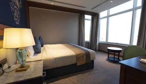 Junior Studio Suite