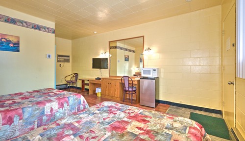 Standard Room, 2 Double Beds, Smoking