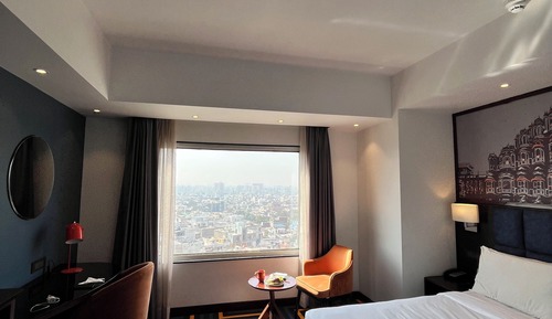 Standard Room, 1 King Bed (High Floor)