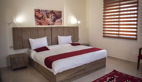 Comfort Twin Room