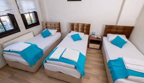 Senior Triple Room