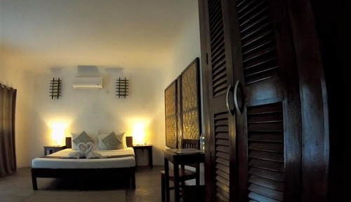 Studio Suite, Sea View