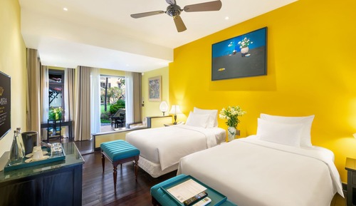 Premier Twin Room (Mira)