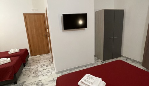 Family Room, Multiple Beds, Ensuite, City View