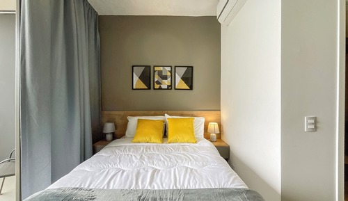 Premium Studio (517705)