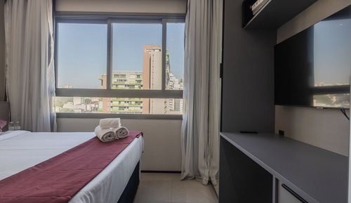 Deluxe Studio (517539)